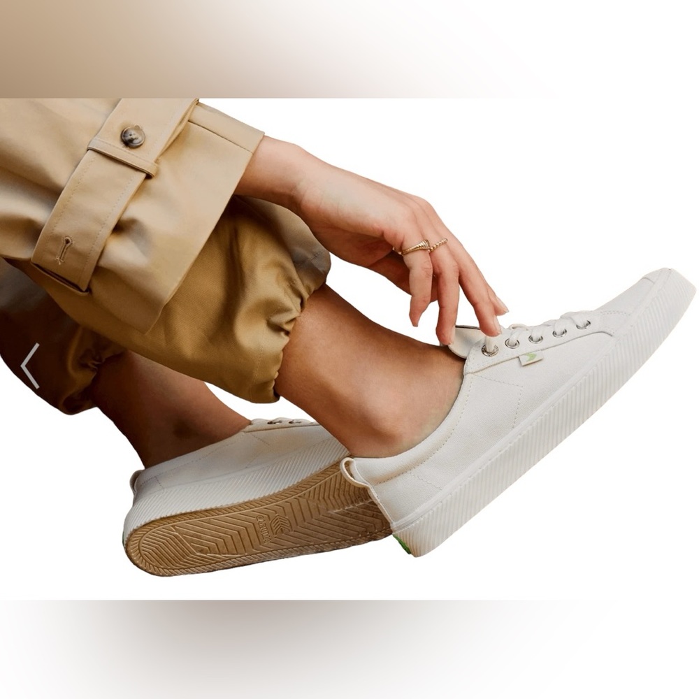 Cariuma OCA Low Off-White Canvas Sneakers Shoes - Picture 6 of 8
